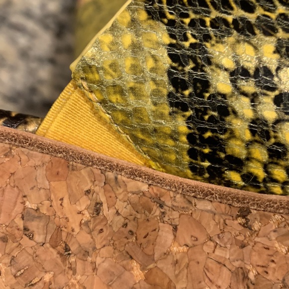 Donald Pliner Wedges - Picture 6 of 9